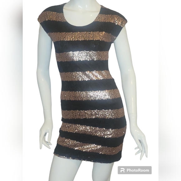 Tobi Lace Sequin Club Party Fitted Dancing Cap Sleeve Shoulder Pad Open Back Y2K - Picture 8 of 12